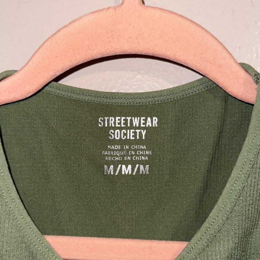 StreetWear Society Crop Top - Picture 2 of 2
